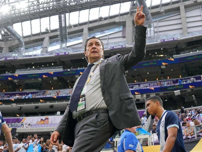 Luis Fernando Tena hizo historia con Guatemala