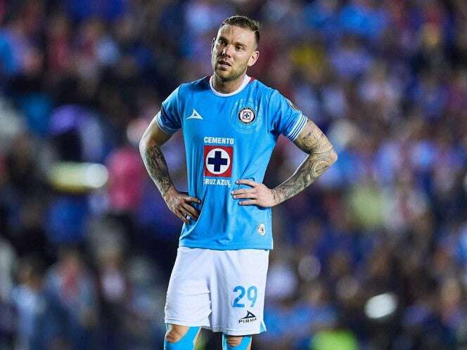 Rodolfo Rotondi se disculpa con la afición de Cruz Azul