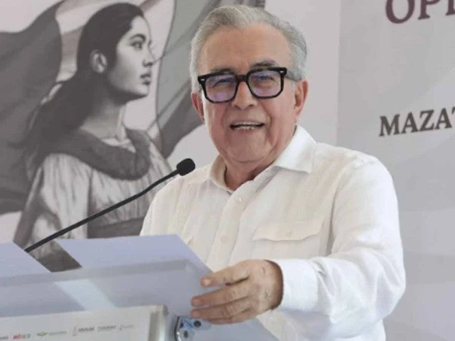 Rocha Moya da banderazo al Operativo Vacacional de Verano 2025