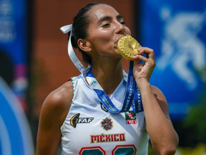 Selección femenil de flag football lanza mensaje: 