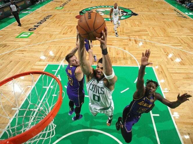 Celtics doblega a Lakers en el Clásico de la NBA