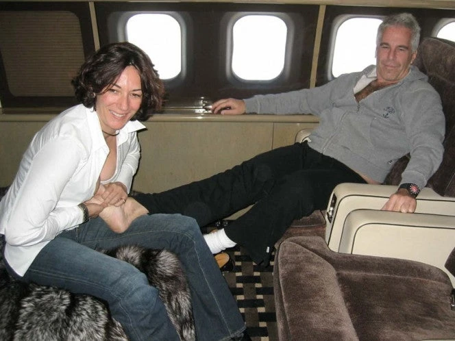 Departamento de Justicia de EU se reunirá con la expareja de Epstein