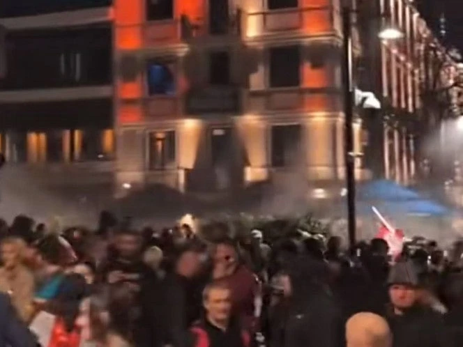 Policía frustra intento de irrupción palacio presidencial durante protesta masiva