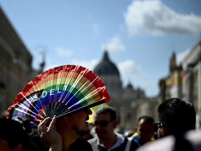 El Vaticano recibe el primer gran peregrinaje LGBT+ oficial en el marco del Jubileo