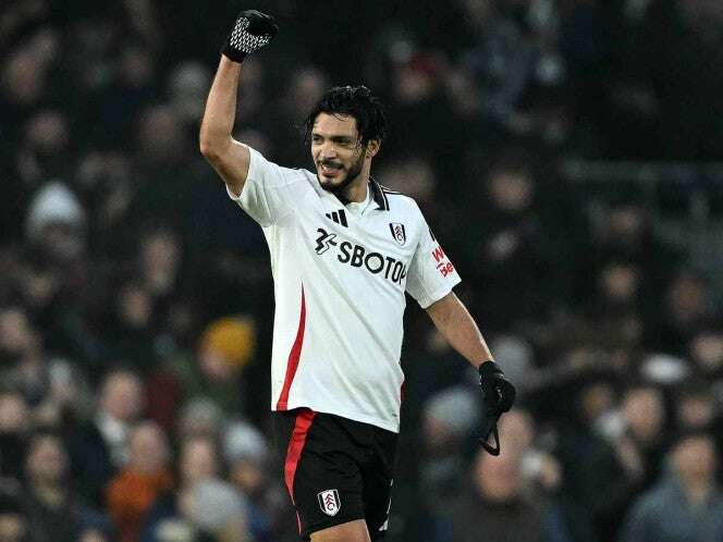 Raúl Jiménez anota gol histórico en empate del Fulham