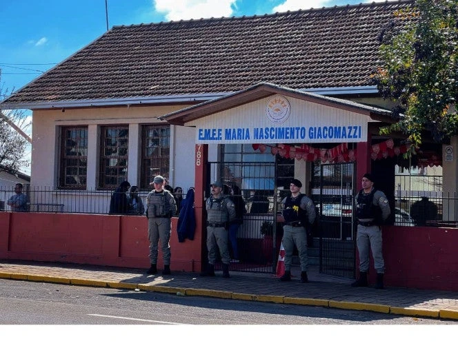 Horror en escuela de Brasil: adolescente ataca a cuchilladas a compañeros y maestra
