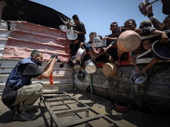 Fotoperiodista en Gaza es acusado de escenificar imágenes de hambruna