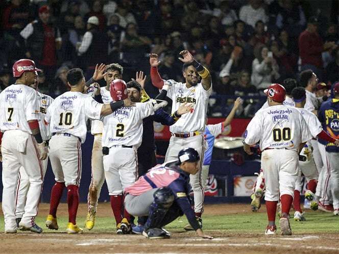 Venezuela borra a Japón con no hitter de Vargas para avanzar a semifinales