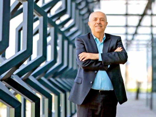 Espiral sin fin de la comisión de arbitraje; se va Herrero