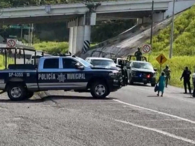Terror en Veracruz: Arrojan restos humanos en carretera y autopista