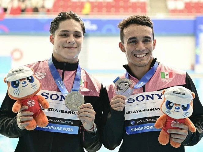 Juan Celaya y Osmar Olvera ganan plata en el Campeonato Mundial