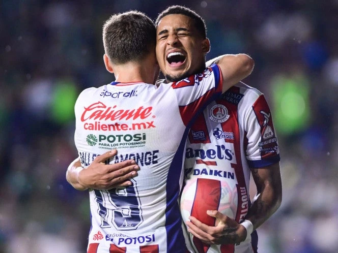 Atlético San Luis sorprende a León con gol en la compensación