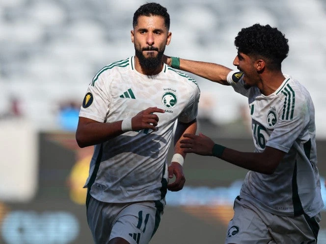 Arabia Saudita gana en Copa Oro y comparte liderato