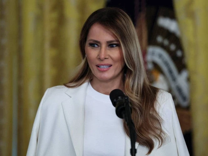 Melania Trump presenta audiolibro con voz artificial: “Mi historia, mi verdad”