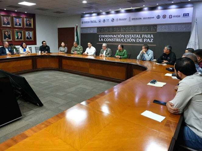 Resalta Rocha Moya presencia de García Harfuch en mesa de construcción de paz en Sinaloa