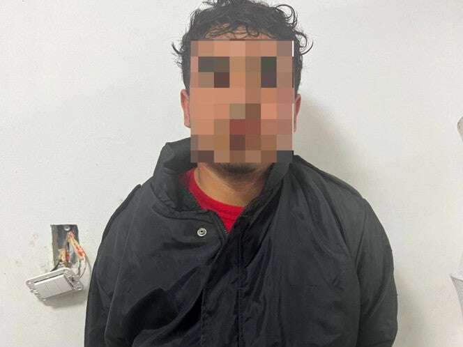 Sorprenden a menor con arma oculta bajo una cobija en calles de NL