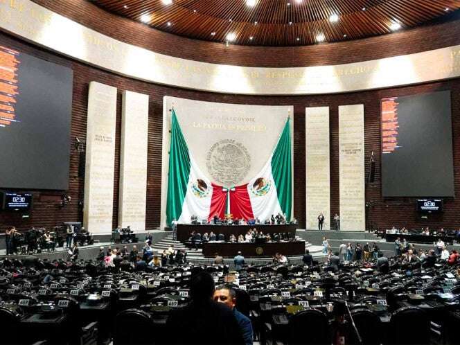 Diputados buscan que la CURP sea un comprobante suficiente de nacionalidad mexicana