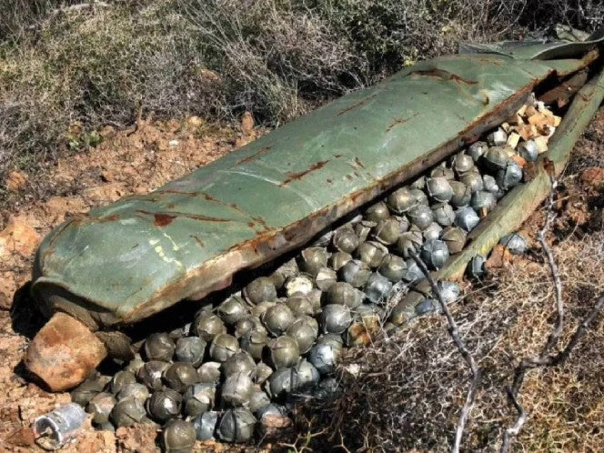 Israel acusa a Irán de usar bombas de racimo por primera vez en la guerra