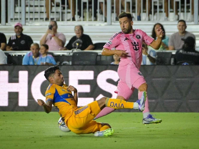 Las manos de Javier Aquino condenaron a Tigres