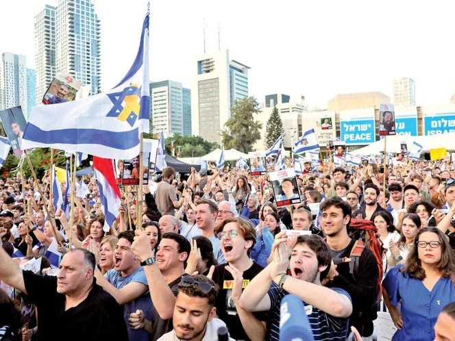 Rehenes israelíes regresan a casa luego de 737 días