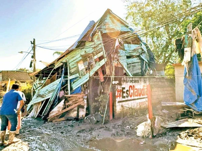 Cuerpos de víctimas brotan del lodazal; tragedia no cesa en Poza Rica