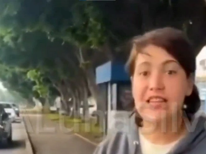 @Ladypendej… Graban a conductora que insulta a ciclista
