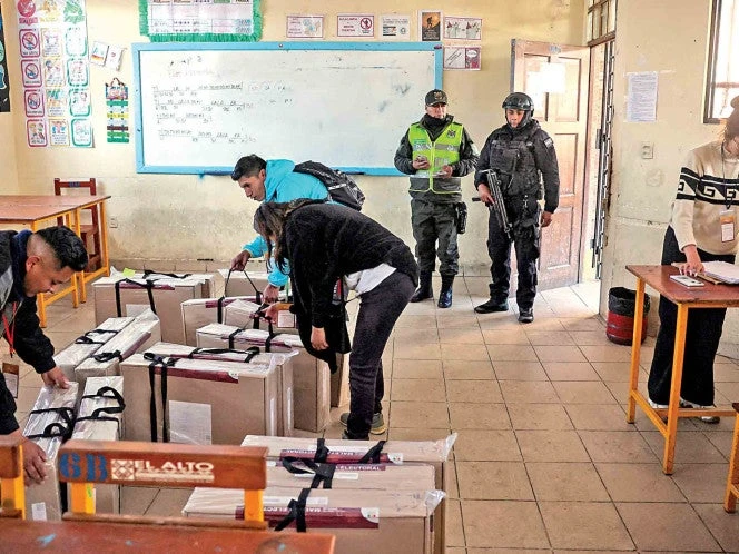 Bolivia elige líder para era de derecha; elección presidencial
