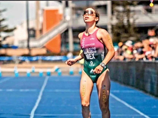Kenia Villalobos obtiene el bronce en paratriatlón; podio en Australia
