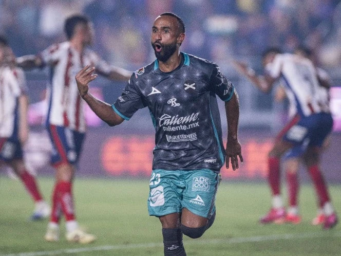 Mazatlán despertó en el segundo tiempo y venció 2-1 a San Luis