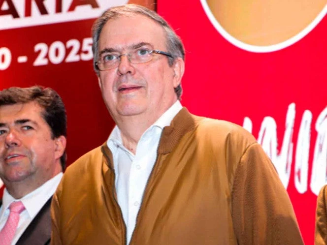 Ebrard presentó decálogo económico y reportó caída del fentanilo en plenaria de Morena