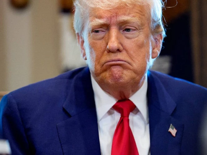La Casa Blanca celebra mientras la economía estadunidense se contrae