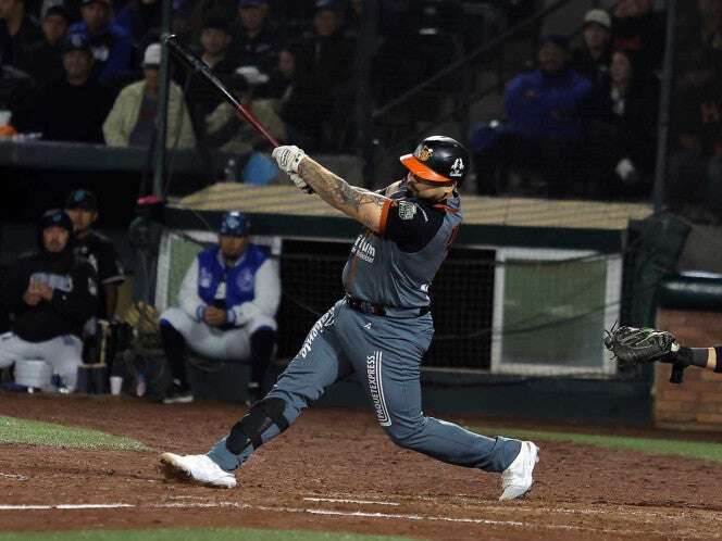 Naranjeros empatan la serie ante Yaquis tras ganar en extra innings