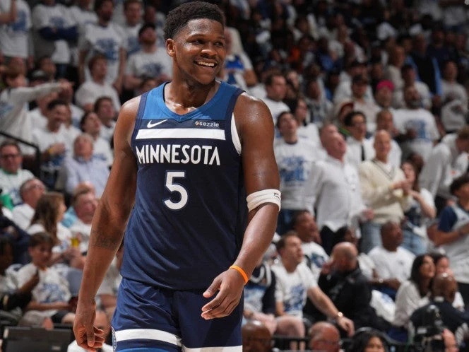 Anthony Edwards comanda triunfo de Timberwolves