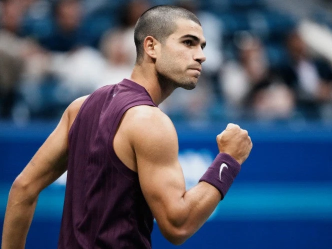 Carlos Alcaraz supera 'fantasmas' y avanza en US Open