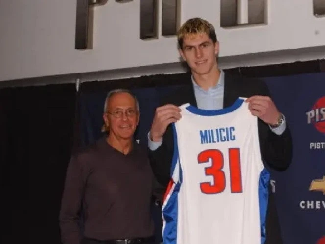 Darko Milicic, campeón con los Pistones, es hoy agricultor  