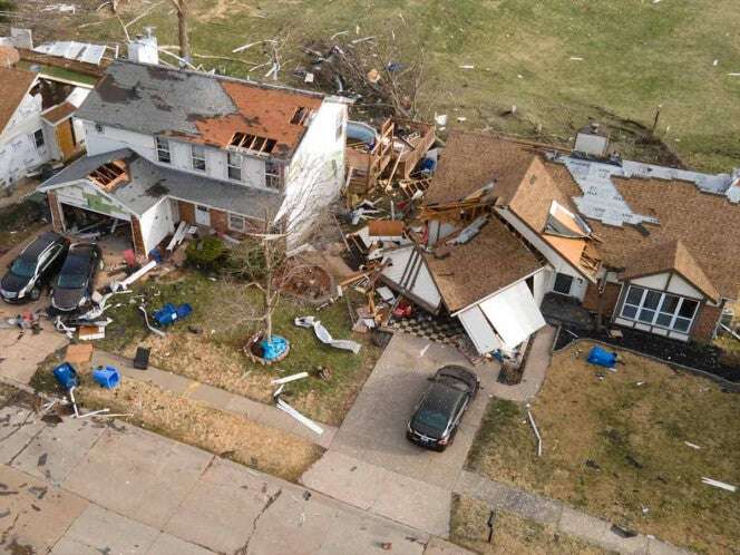 Aumenta a 40 los muertos por tornados en EU