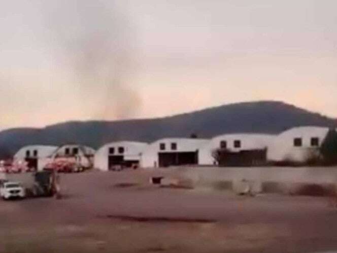 Sofocan incendio en ducto tras 15 horas en Hidalgo