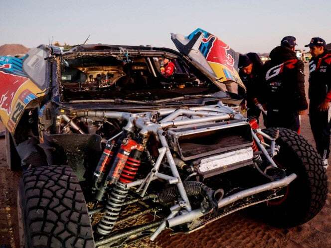 El campeón del Dakar, Carlos Sainz, abandona en el 2025 por órdenes de la FIA