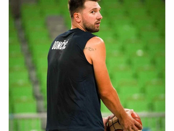 Luka Doncic sufre lesión y enciende alarmas en Lakers