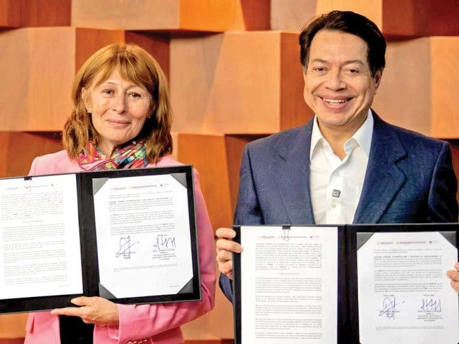 Fortalecen educación en el exterior; SEP e IMME firman acuerdo