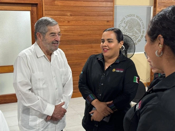 De la Fuente realiza recorrido en nueva sede del Consulado Mexicano en Petén