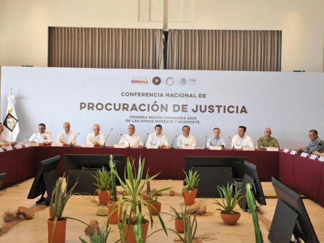 Fiscales y procuradores acuerdan cambios al Código Penal y la Ley de Amparo