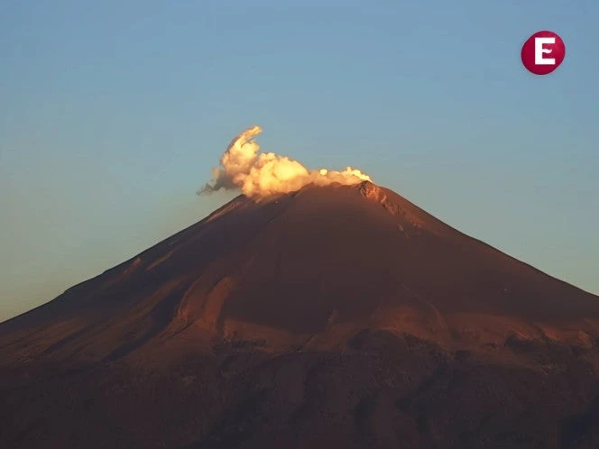 Popocatépetl le baja a las exhalaciones y tremor... ¡pero registra dos sismos!