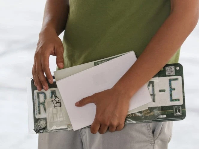 SICT se dice abierta para atender quejas sobre trámites de placas