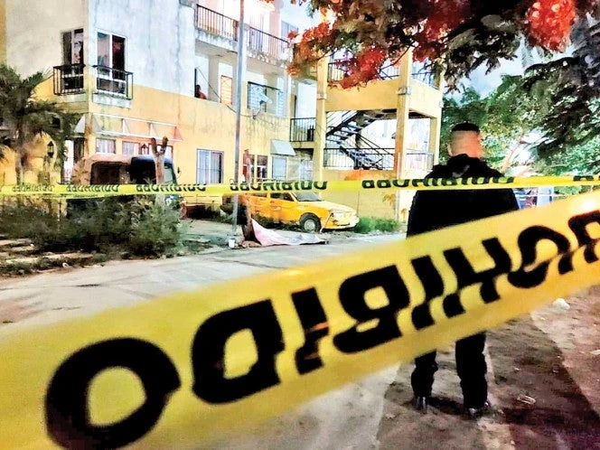Cansados de robos, vecinos asesinan a presunto ladrón en Cancún