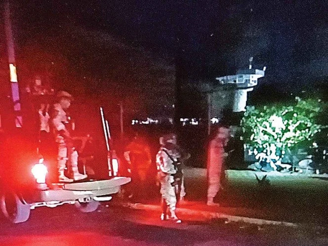 Lanzan con drones granada al interior del penal de Tuxpan