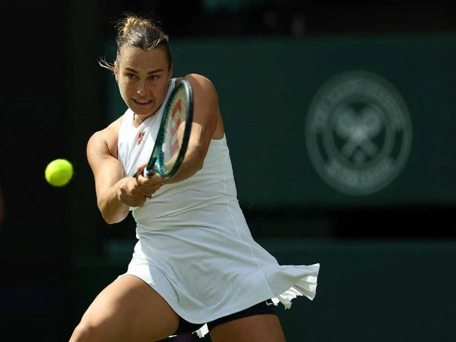 Sabalenka supera una segunda ronda complicada en Wimbledon