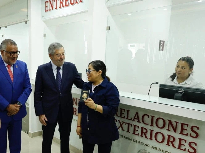 SRE abre oficina en Valle de Chalco para emisión de pasaportes 