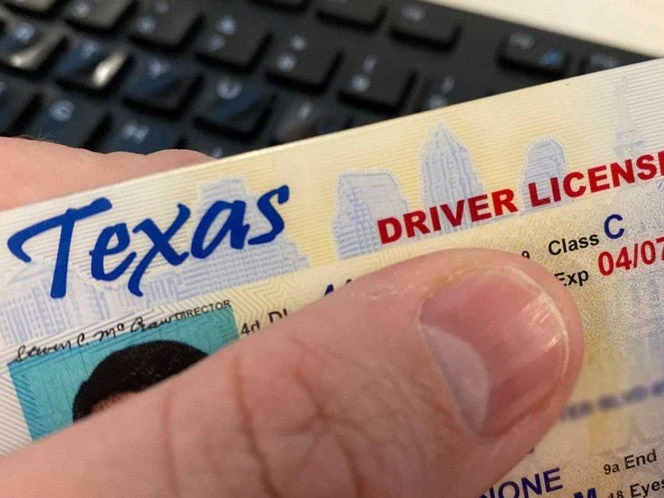 Texas estrena licencia de conducir con seguridad reforzada; esto debes saber