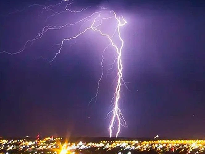 Hombre queda ciego tras impacto de rayo Zitácuaro, Michoacán